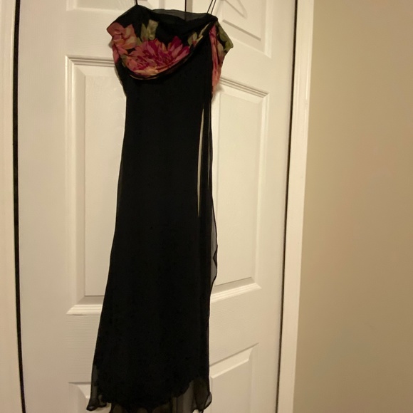 Silk dress - Picture 1 of 3